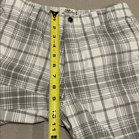 Nike Golf Tour Performance Bundle Gray and Green Plaid Boys Size Large - Picture 10 of 16